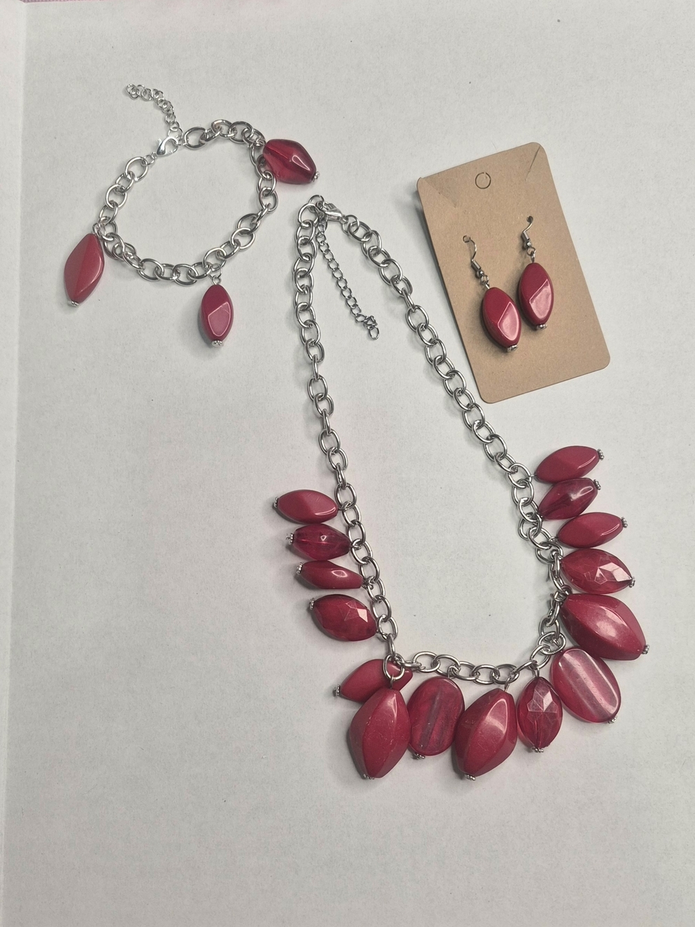 🚨Women’s Silver-Chain Fuchsia Teardrop Necklace, Bracelet & Earrings Set